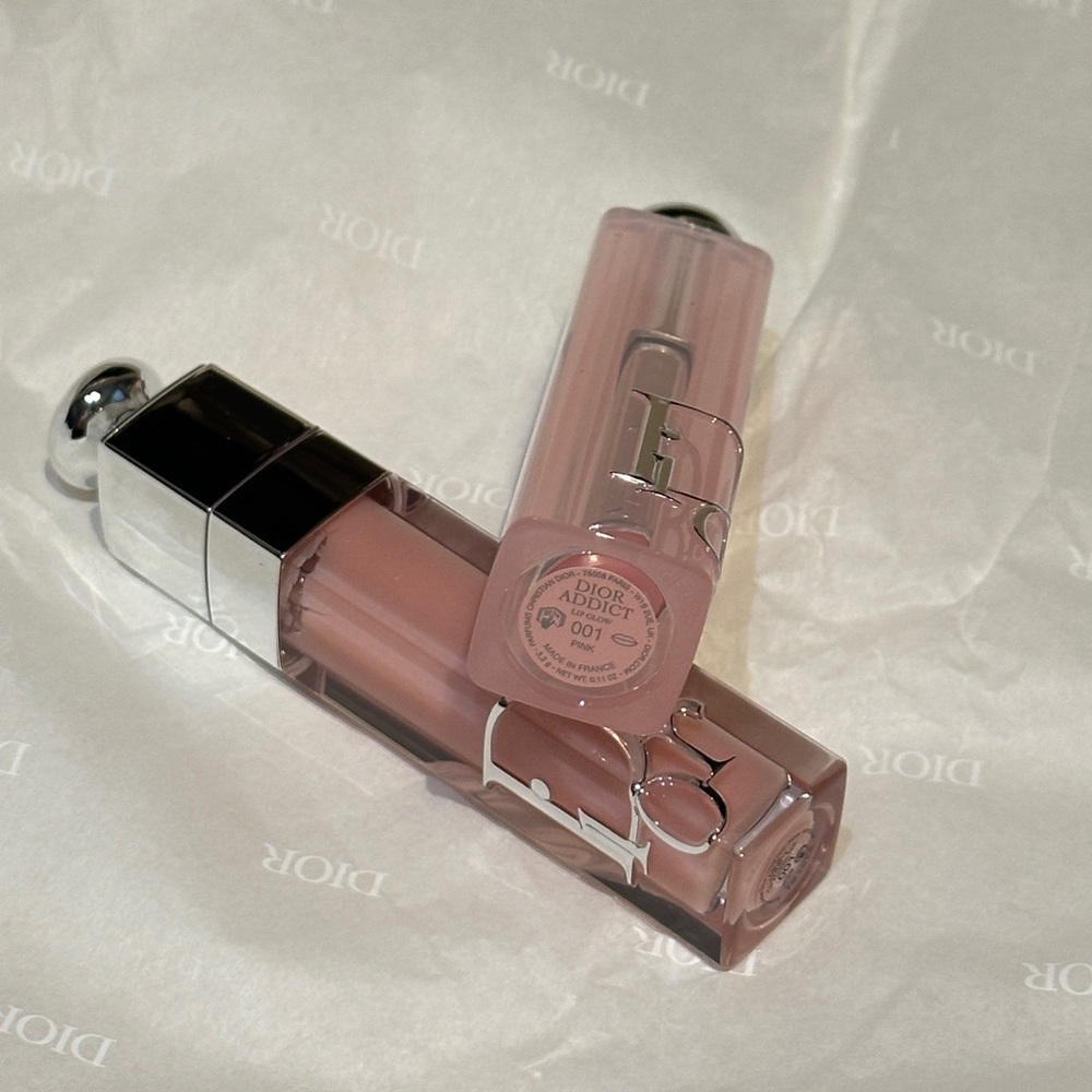 Dior The Pink Glow Ritual Makeup Set “Limited Edition” (Holiday 2025) - Picture 6 of 14